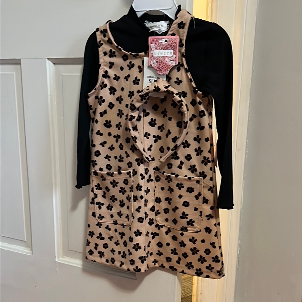 Black Floral Tan Dress with Pockets